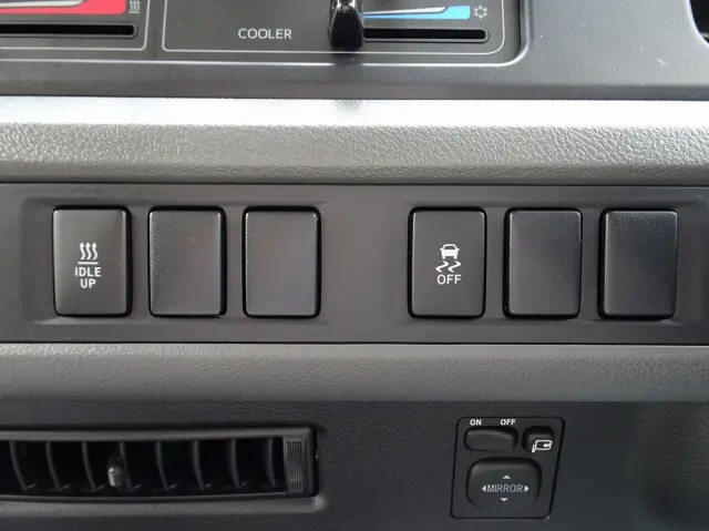 トヨタ コースター 2KG-GDB70(2WD)の写真42