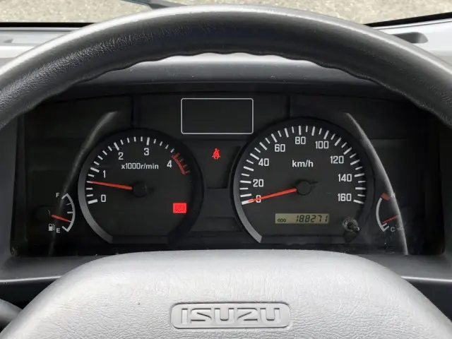 いすゞ エルフ SKG-NPR85YN(2WD)の写真48