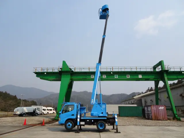 トヨタ ダイナ PB-XZU301H(2WD)の写真7