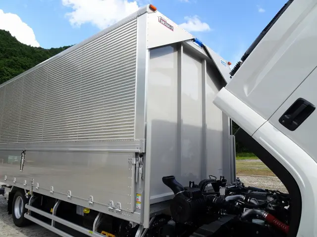 いすゞ フォワード 2RG-FRR90T4(2WD)の写真24