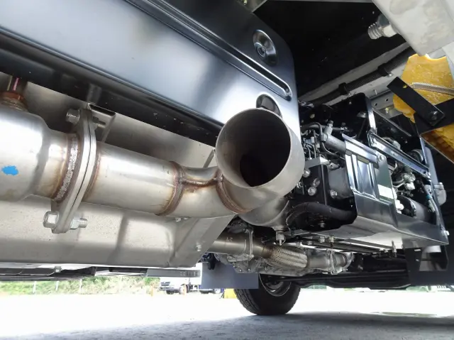 いすゞ フォワード 2RG-FRR90T4(2WD)の写真27