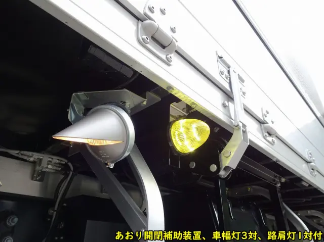 いすゞ フォワード 2RG-FRR90T4(2WD)の写真28