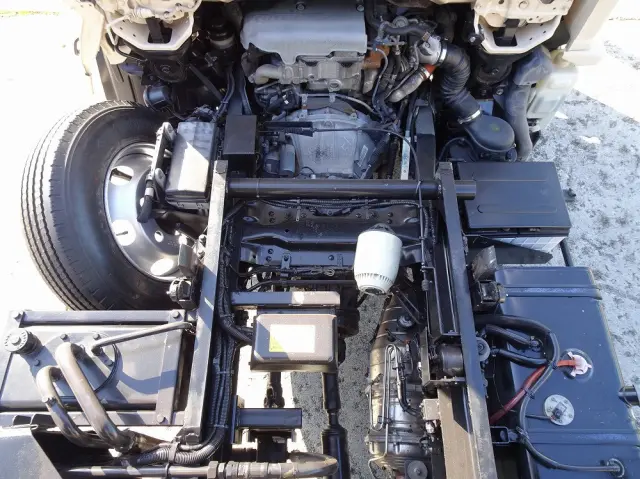 いすゞ エルフ SKG-NKR85YN(2WD)の写真25