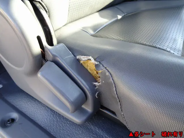 いすゞ エルフ SKG-NKR85YN(2WD)の写真44