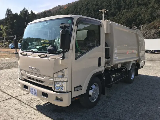 いすゞ エルフ 2PG-NPR88YN(2WD)の写真1