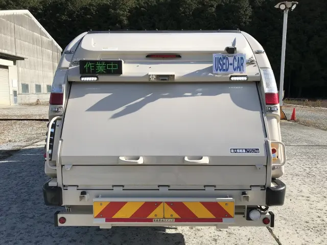 いすゞ エルフ 2PG-NPR88YN(2WD)の写真3