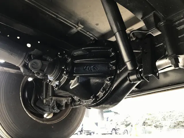 いすゞ エルフ 2PG-NPR88YN(2WD)の写真34