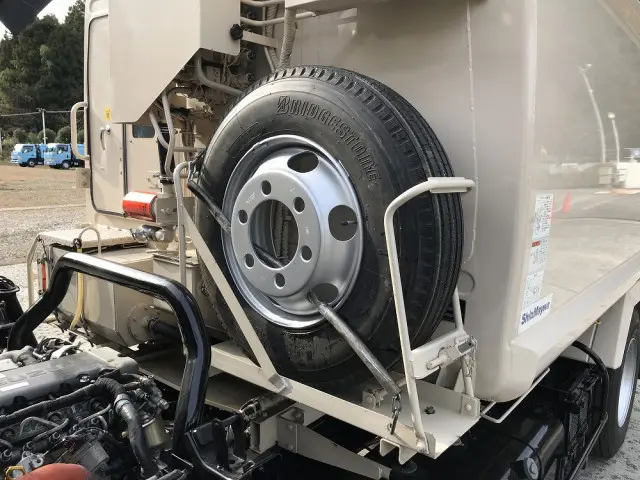 いすゞ エルフ 2PG-NPR88YN(2WD)の写真47