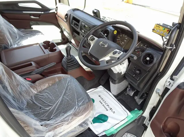 日野 レンジャー 2KG-GC2ABA(2WD)の写真4