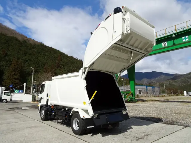 日野 レンジャー 2KG-GC2ABA(2WD)の写真6