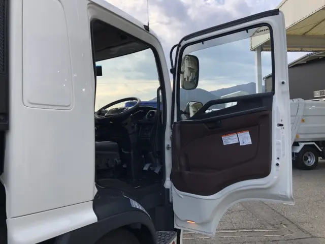 日野 レンジャー 2KG-FE2ACA(2WD)の写真45
