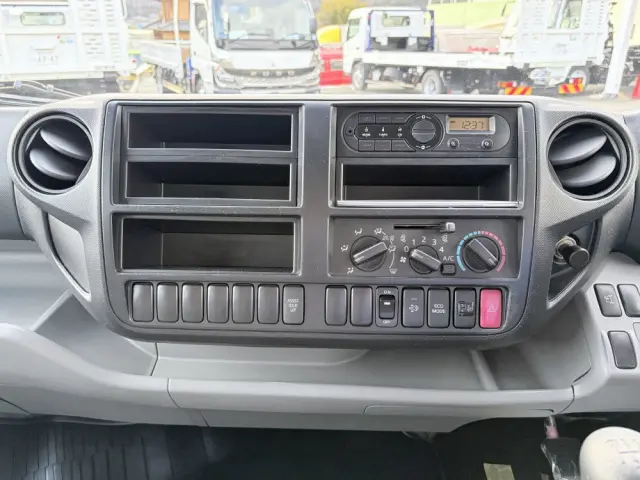 日野 デュトロ TKG-XZU700M(2WD)の写真37