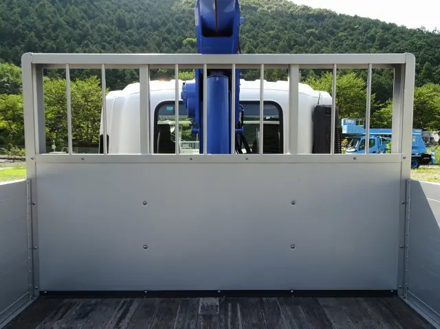 いすゞ フォワード LPG-FTR90S2(2WD)の写真22
