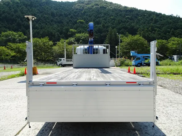 いすゞ フォワード LPG-FTR90S2(2WD)の写真24