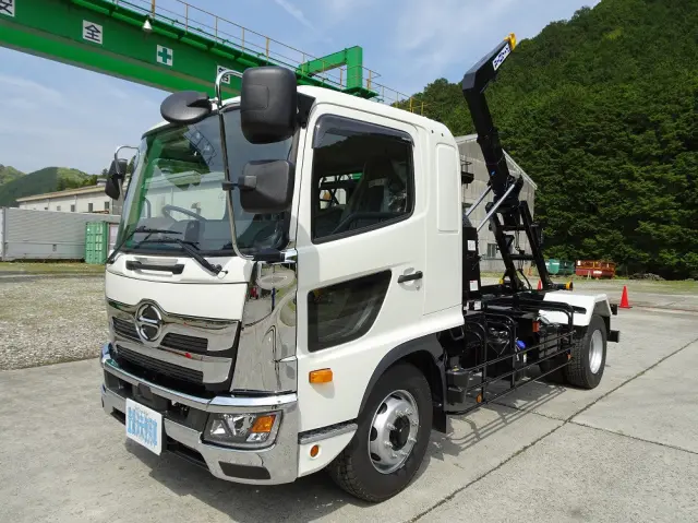 日野 レンジャー 2KG-FE2ACA(2WD)の写真1