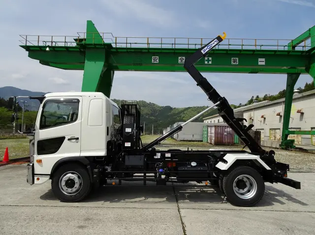 日野 レンジャー 2KG-FE2ACA(2WD)の写真7