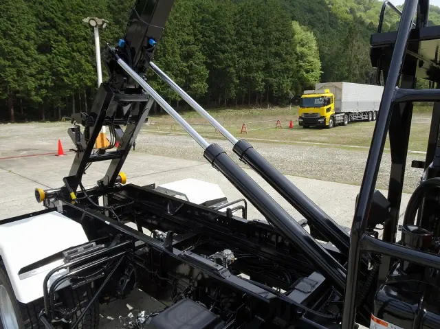 日野 レンジャー 2KG-FE2ACA(2WD)の写真13