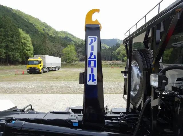 日野 レンジャー 2KG-FE2ACA(2WD)の写真15