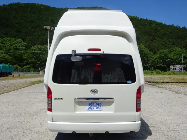 トヨタ ハイエース CBF-TRH221K(2WD)の写真3