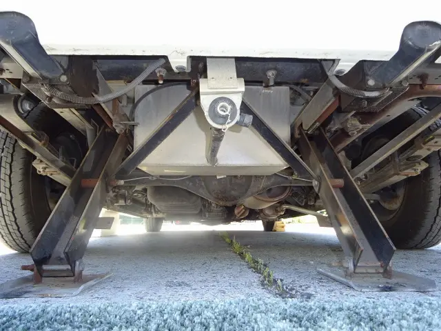 トヨタ ハイエース CBF-TRH221K(2WD)の写真9