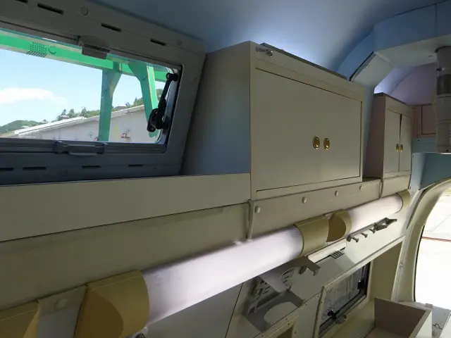 トヨタ ハイエース CBF-TRH221K(2WD)の写真31