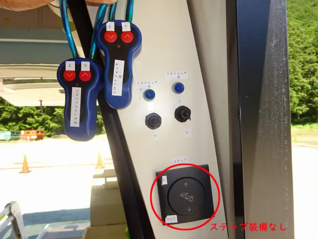 トヨタ ハイエース CBF-TRH221K(2WD)の写真36