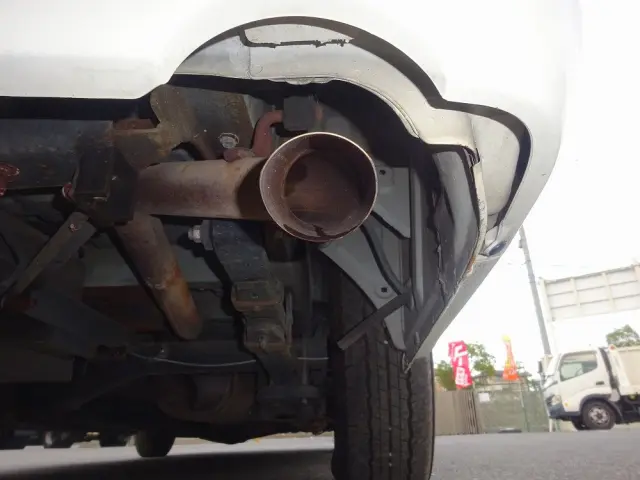 トヨタ ハイエース CBF-TRH221K(2WD)の写真41
