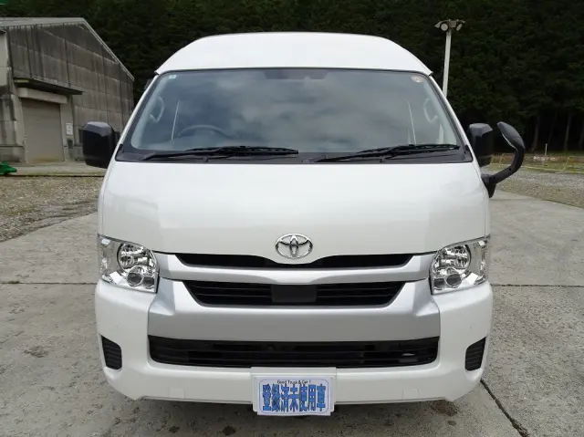 トヨタ ハイエースコミューター 3DF-GDH223B(2WD)の写真7