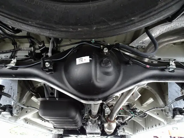 トヨタ ハイエースコミューター 3DF-GDH223B(2WD)の写真9