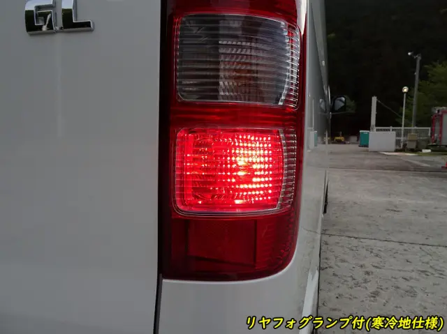 トヨタ ハイエースコミューター 3DF-GDH223B(2WD)の写真37