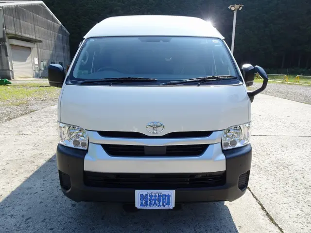 トヨタ ハイエースコミューター 3DF-GDH223B(2WD)の写真7
