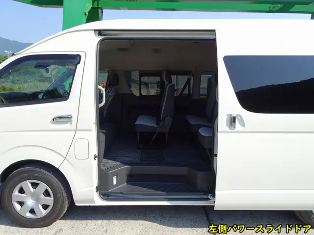 トヨタ ハイエースコミューター 3DF-GDH223B(2WD)の写真13
