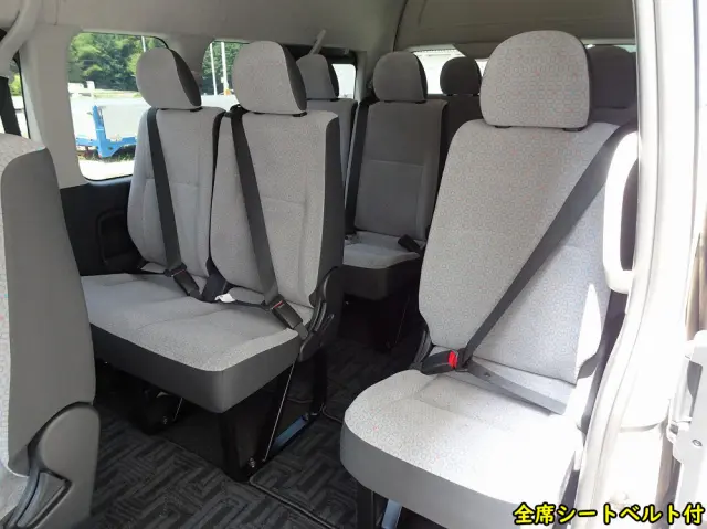 トヨタ ハイエースコミューター 3DF-GDH223B(2WD)の写真20