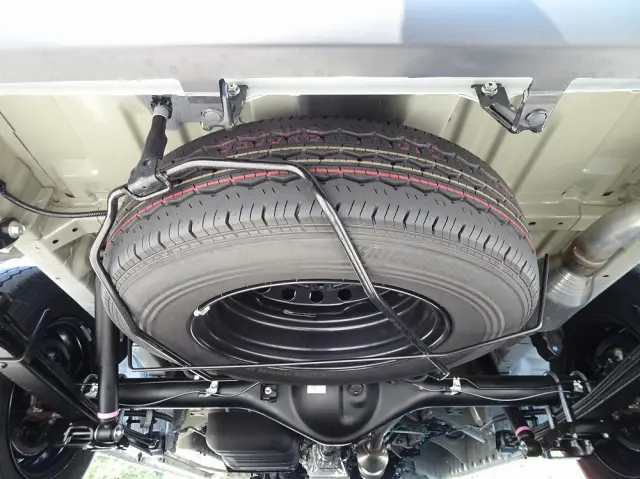 トヨタ ハイエースコミューター 3DF-GDH223B(2WD)の写真47