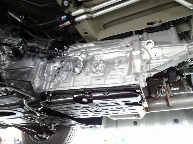 トヨタ ハイエースコミューター 3DF-GDH223B(2WD)の写真32