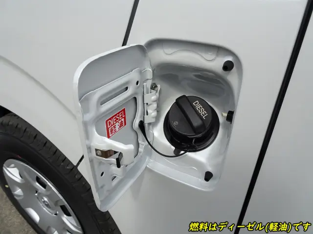 トヨタ ハイエースコミューター 3DF-GDH223B(2WD)の写真34