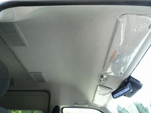 トヨタ ハイエースコミューター 3DF-GDH223B(2WD)の写真45