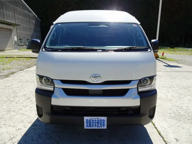 トヨタ ハイエースコミューター 3DF-GDH223B(2WD)の写真7