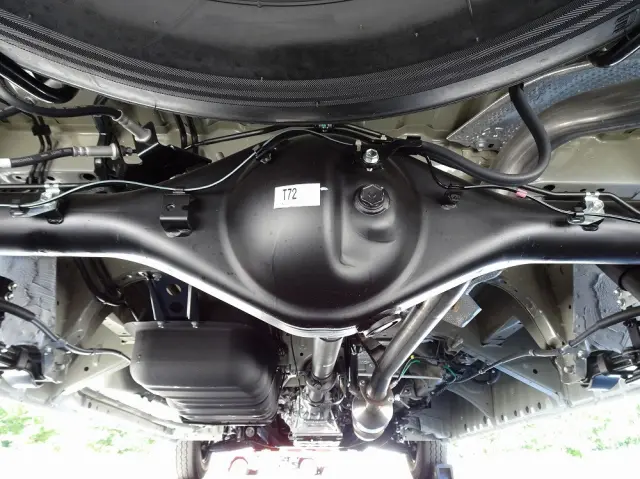 トヨタ ハイエースコミューター 3DF-GDH223B(2WD)の写真9