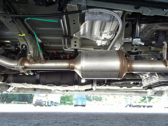 トヨタ ハイエースコミューター 3DF-GDH223B(2WD)の写真30