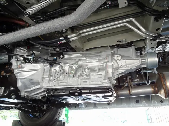 トヨタ ハイエースコミューター 3DF-GDH223B(2WD)の写真31