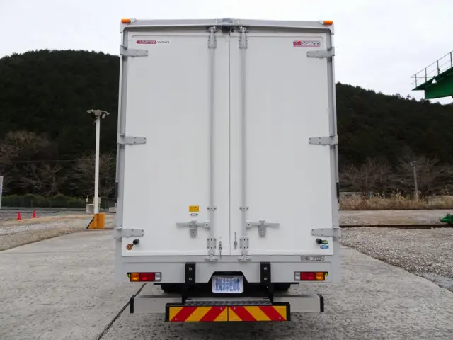 三菱 キャンター 2PG-FED90(2WD)の写真3