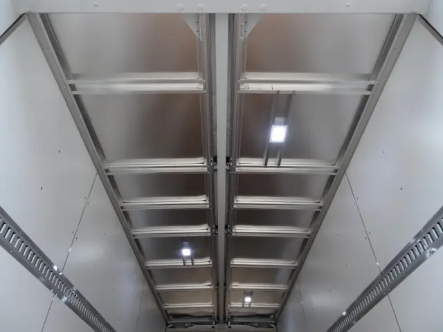 三菱 キャンター 2PG-FED90(2WD)の写真13