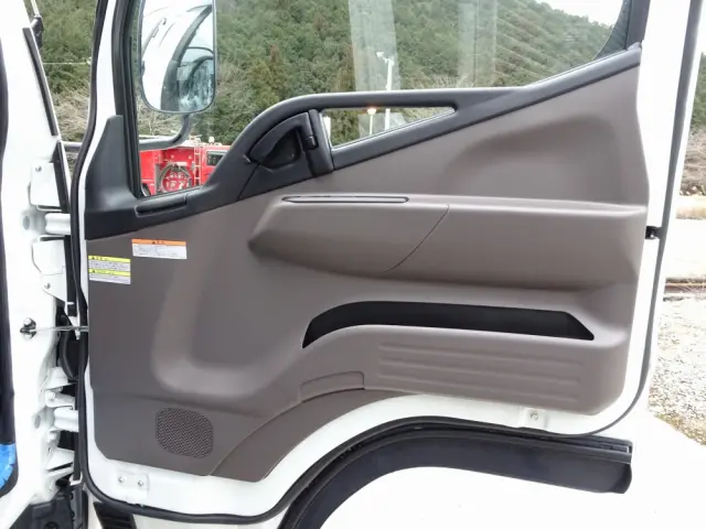 三菱 キャンター 2PG-FED90(2WD)の写真42