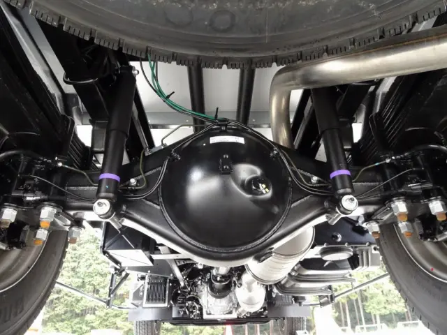 三菱 キャンター 2PG-FEB90(2WD)の写真9