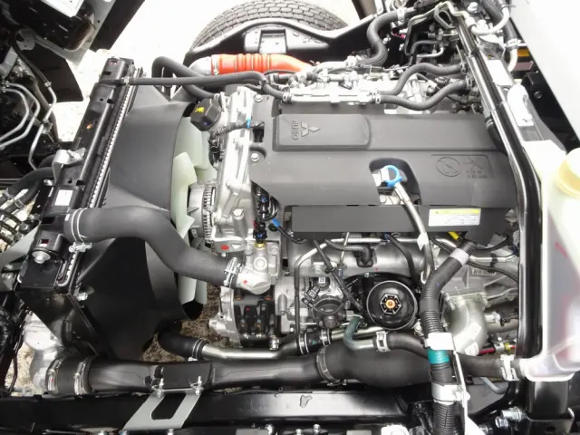 三菱 キャンター 2PG-FEB90(2WD)の写真10