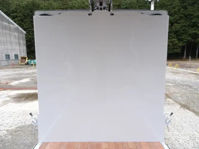 三菱 キャンター 2PG-FEB90(2WD)の写真15