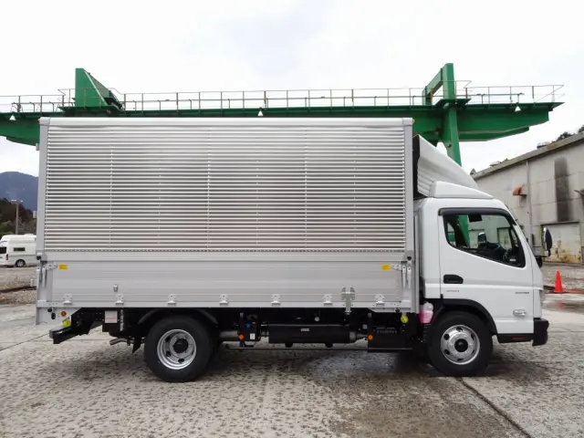 三菱 キャンター 2PG-FEB90(2WD)の写真18
