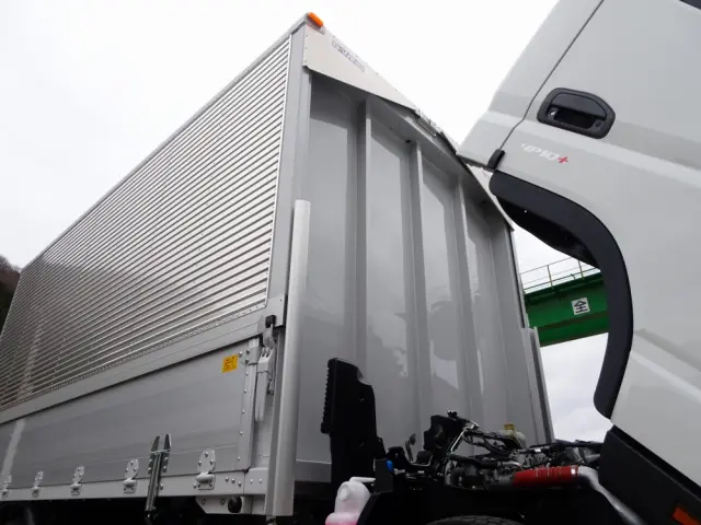 三菱 キャンター 2PG-FEB90(2WD)の写真23