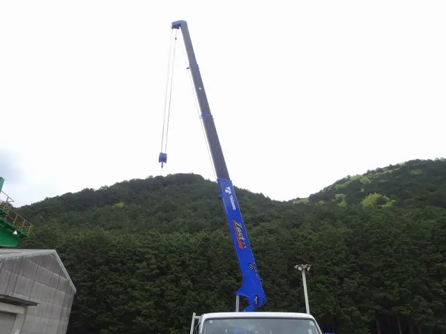 三菱 キャンター 2PG-FEB90(2WD)の写真17